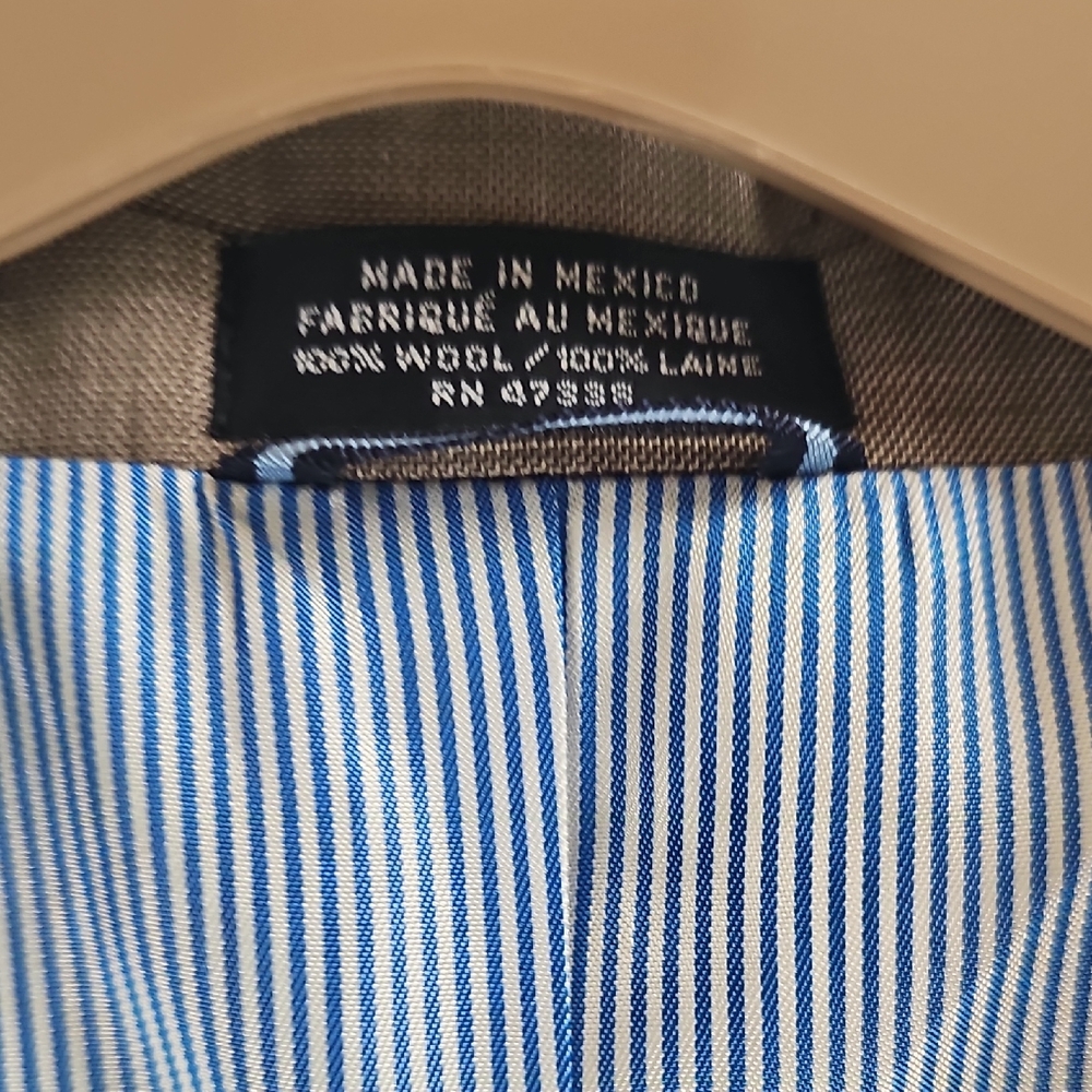 Tommy Hilfiger Men's Tan Suit - Picture 4 of 4